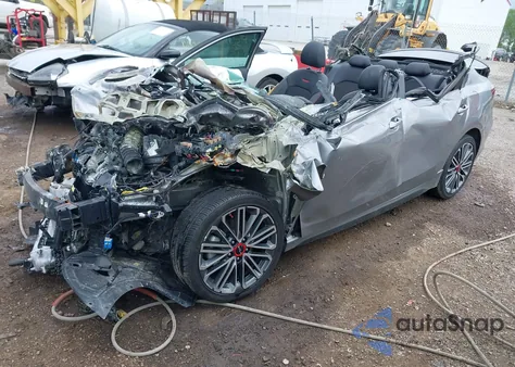 2024 Kia Forte Gt z USA, uszkodzony, nr VIN 3KPF44AC8RE836349